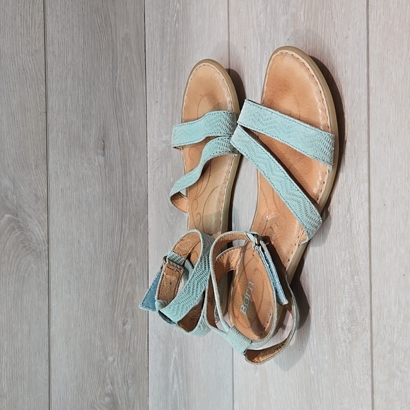 Born Women Ankle Leather Sandals Flats slide shoes sz 10M - Picture 1 of 11